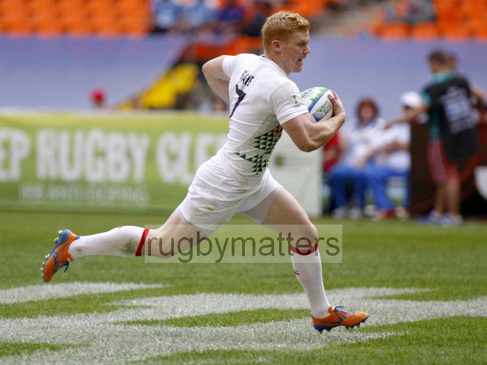 John Brake races to the line to score a try against Portugal in their first pool match at the IRB RWC 7s at Luzhniki Stadium, Moscow, 28th June 2013
