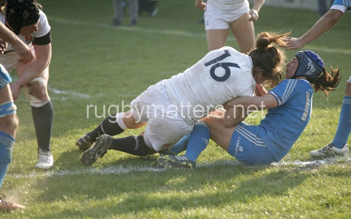 Mercedes Foy pushes for the line but is stopped short. Italy Women v England Women at Stadio Giulio e Silvio Pagani, Rovato, Italy on 16th March 2014 ko 1500