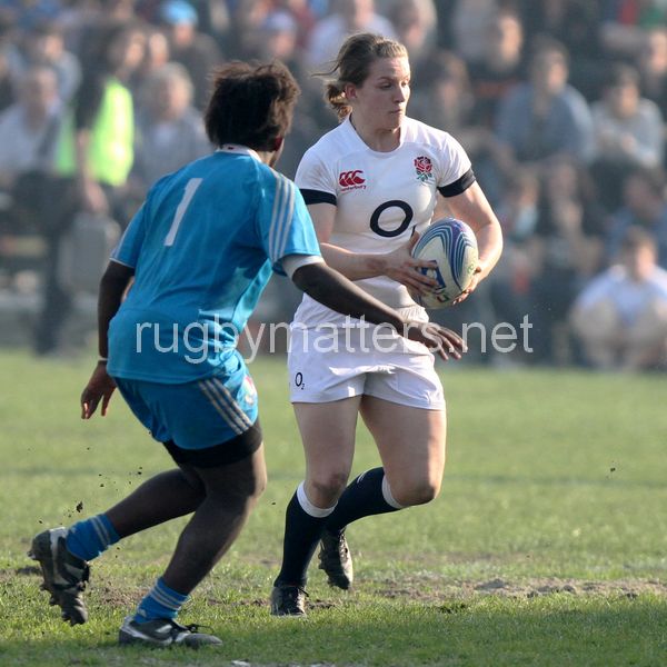 Hannah Gallagher in action. Italy Women v England Women at Stadio Giulio e Silvio Pagani, Rovato, Italy on 16th March 2014 ko 1500