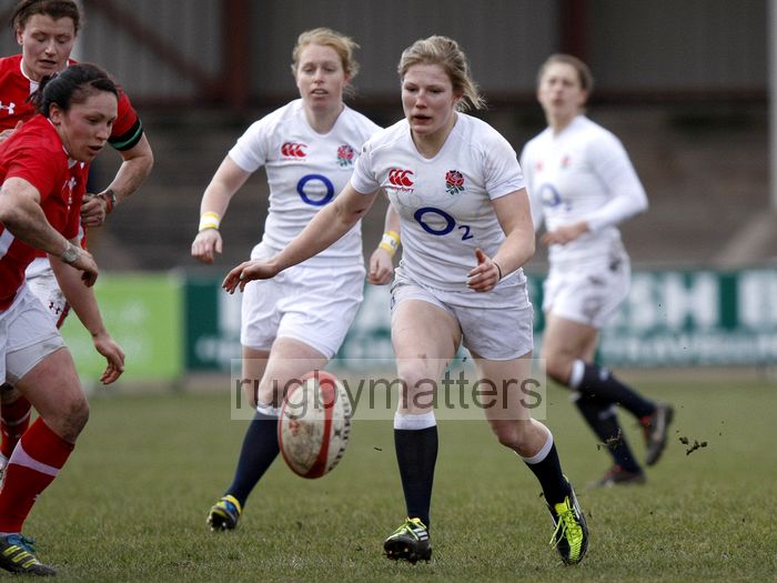 Lydia Thompson chases loose ball. Wales Women v England Women at Talbot Athletic Ground, Manor Street, Port Talbot, West Glamorgan, Wales on 17th March 2013 KO 1430
