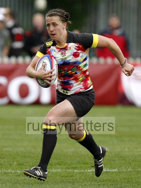 Katy McLean in action for England. Womens International Invitational tournament at the Marriott London Sevens. At Cardinal Vaughan and Twickenham Stadium, Whitton Road, Twickenham. On 11th May 2013.
