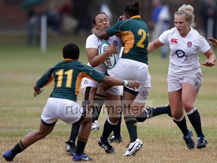 Rochelle Smith in action. England v South Africa in the U20's Nations Cup 3rd/4th place, Trent College, Derby Road, Long Eaton, Nottingham, 21st July 2013, kick off 1400.