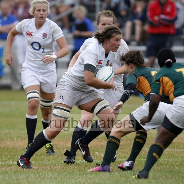 Lucie Wood in action. England v South Africa in the U20's Nations Cup 3rd/4th place, Trent College, Derby Road, Long Eaton, Nottingham, 21st July 2013, kick off 1400.