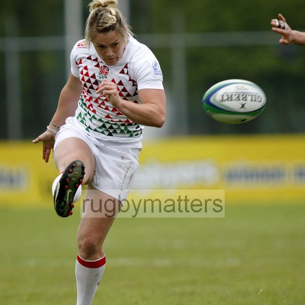 Rachael Burford in action for England. IRB Women's Sevens World Series at Amsterdam Sevens, National Rugby Centre, Amsterdam, 17th May 2013