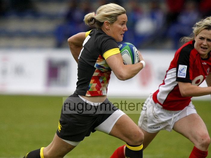 Claire Allan in action for England. IRB Women's Sevens World Series at Amsterdam Sevens, National Rugby Centre, Amsterdam, 17th May 2013