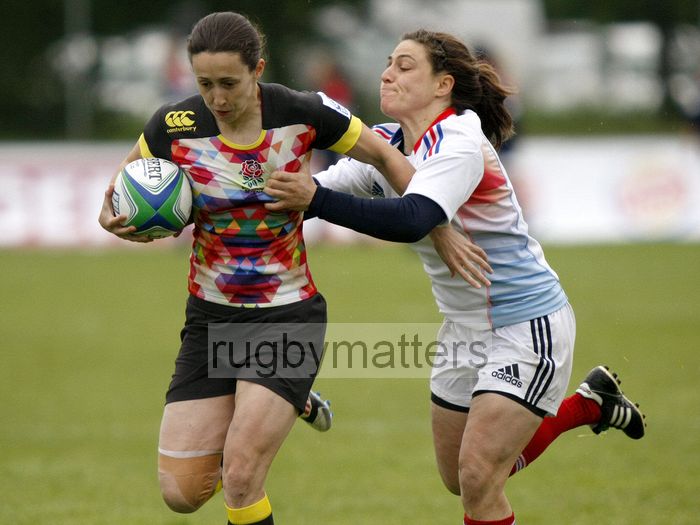 Ruth Leybourne in action for England 19 - 0 France, Cup Quarter Final. IRB Women's Sevens World Series at Amsterdam Sevens, National Rugby Centre, Amsterdam, 18th May 2013