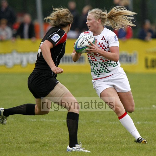 Alex Matthews in action for England 7 - 12 Canada, Cup Semi Final. IRB Women's Sevens World Series at Amsterdam Sevens, National Rugby Centre, Amsterdam, 18th May 2013