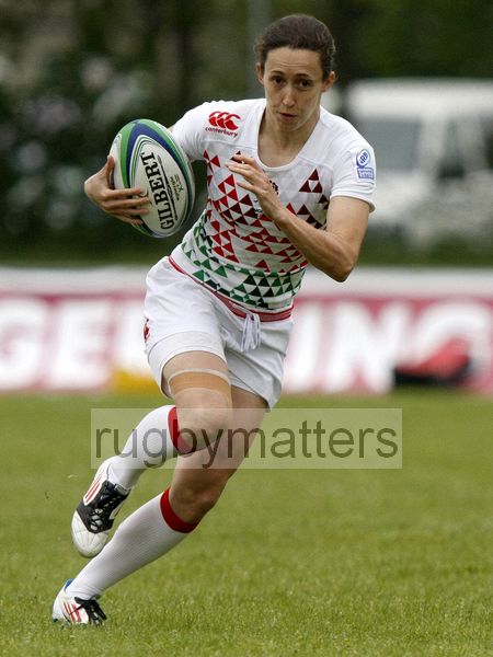 Ruth Laybourne in action for England 7 - 12 Canada, Cup Semi Final. IRB Women's Sevens World Series at Amsterdam Sevens, National Rugby Centre, Amsterdam, 18th May 2013