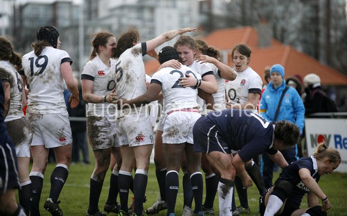 England celebrate a try scored by Maggie Alphonsi. Scotland Women v England Women in the Six Nations 2014 at Rubislaw, Aberdeen, Scotland on Sunday 9th February 2014, kick off 1400