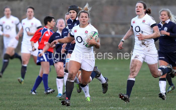 Vicky Fleetwood in action. Scotland Women v England Women in the Six Nations 2014 at Rubislaw, Aberdeen, Scotland on Sunday 9th February 2014, kick off 1400