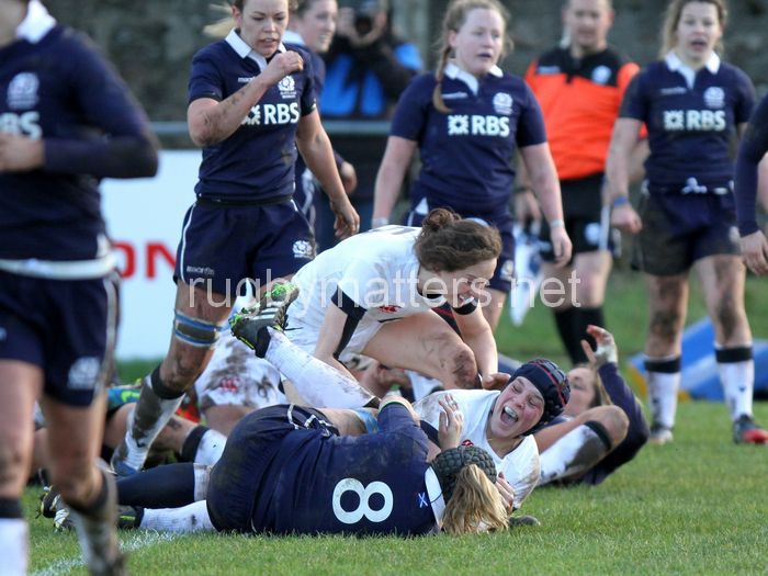 Claire Purdy scores a try. Scotland Women v England Women in the Six Nations 2014 at Rubislaw, Aberdeen, Scotland on Sunday 9th February 2014, kick off 1400