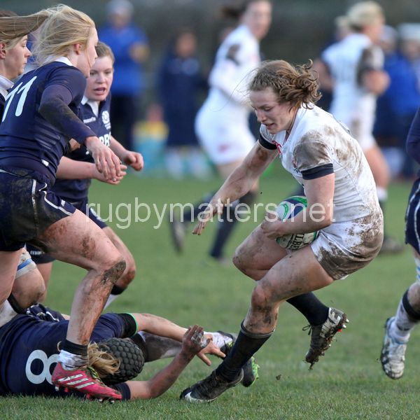Hannah Gallagher in action. Scotland Women v England Women in the Six Nations 2014 at Rubislaw, Aberdeen, Scotland on Sunday 9th February 2014, kick off 1400