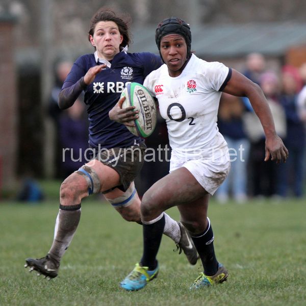 Maggie Alphonsi in action. Scotland Women v England Women in the Six Nations 2014 at Rubislaw, Aberdeen, Scotland on Sunday 9th February 2014, kick off 1400